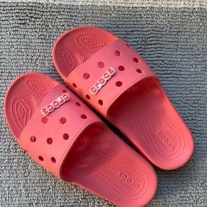 Crocs slides - coral - lightly worn